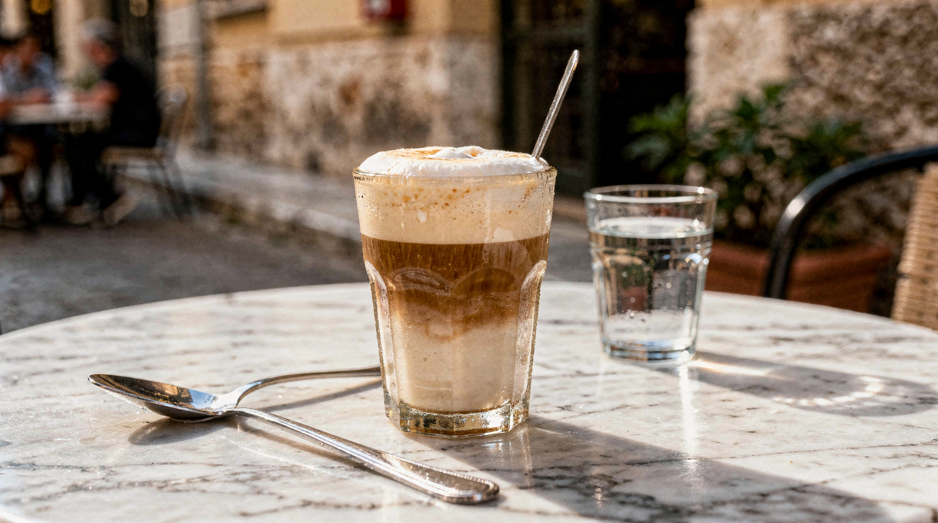 48 ore ad Atene: una storia di troppo caffè, piedi doloranti e totale stupore