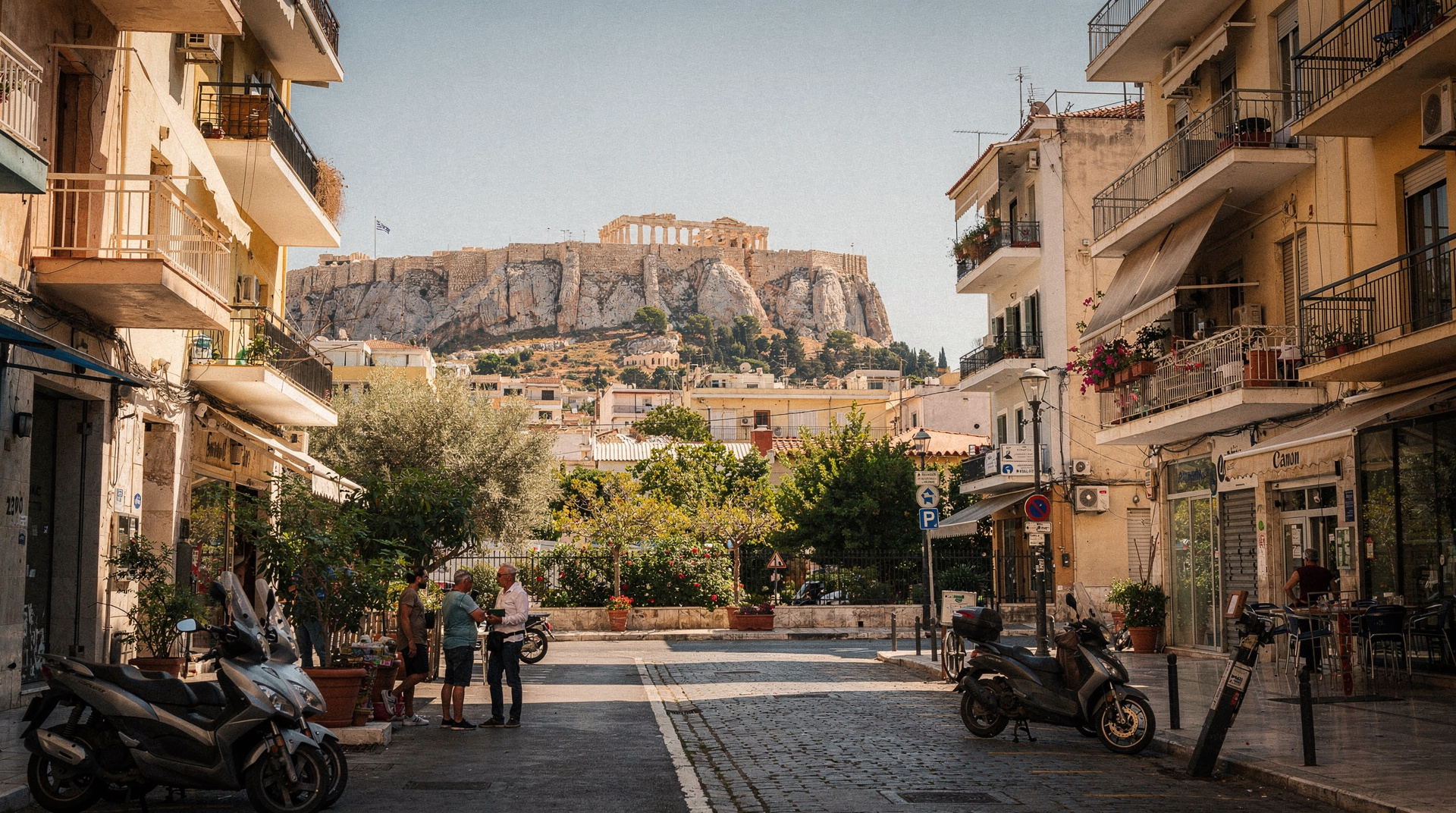 Visitare Atene nel caldo estivo: come affrontarlo