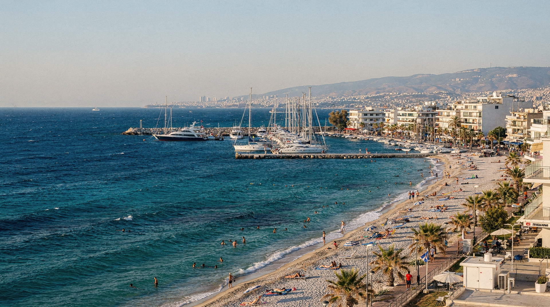 Spiagge della Riviera di Atene: i migliori tratti da Glyfada a Sounion