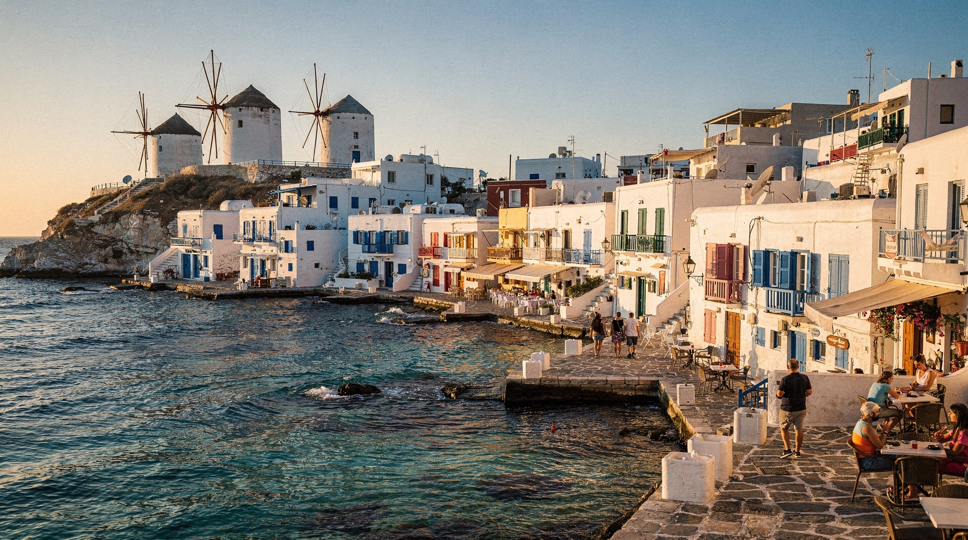 Mykonos da Atene: come arrivarci e cosa aspettarsi