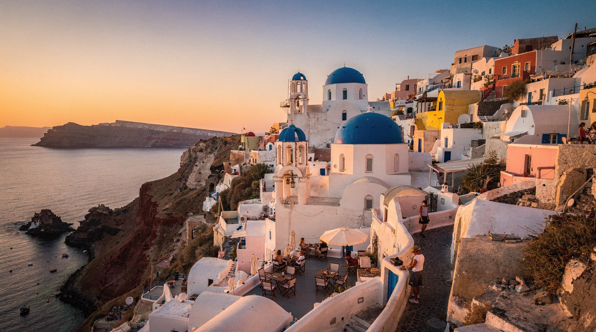 Tour del vino a Santorini: Assyrtiko, tramonti e terroir vulcanico